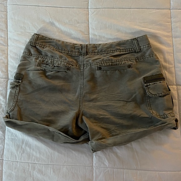 Marrakech Cargo Short - Picture 2 of 2